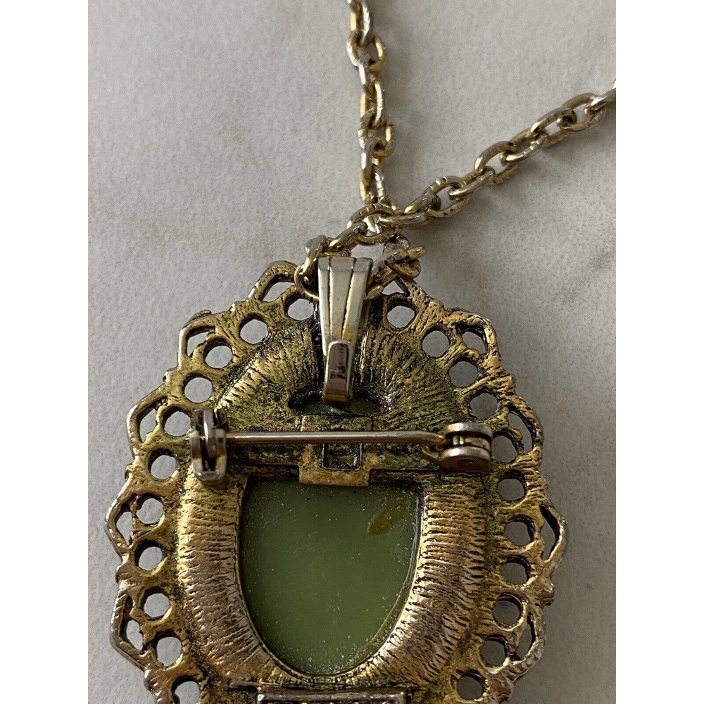 Vintage 1960s PERI Cameo Necklace Brooch / pendant faux cameo green - Picture 12 of 13